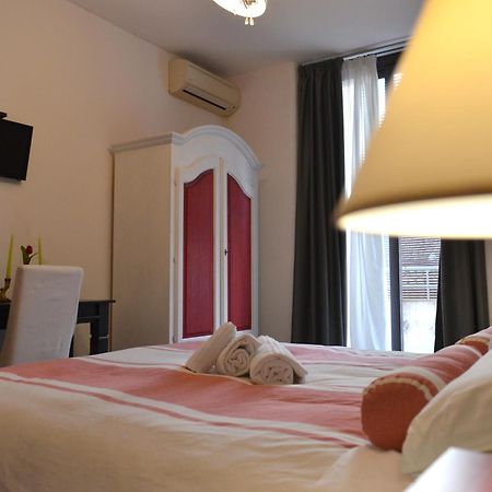 Residenza Del Turista Panzió Catania Kültér fotó