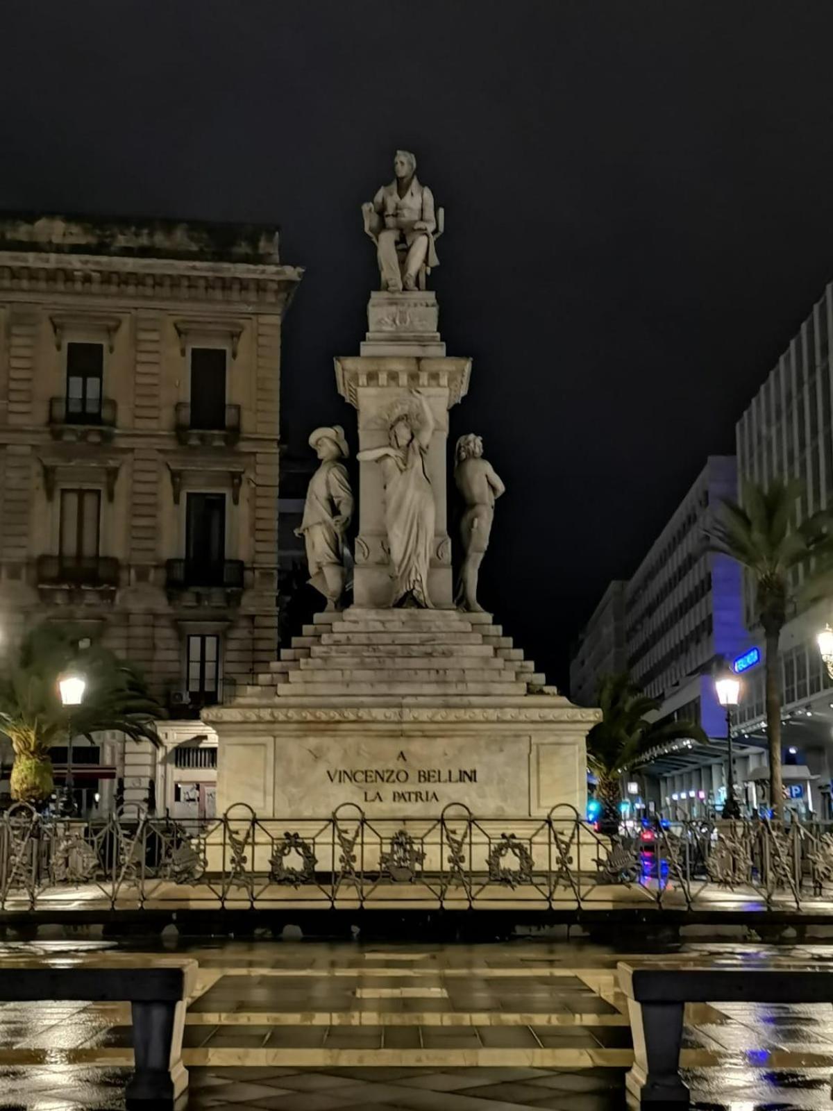 Residenza Del Turista Panzió Catania Kültér fotó